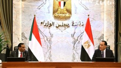 العهد مع مصر يظل ثابتًا: رئيس وزراء السودان يؤكد قوة الإرادة