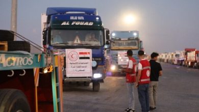 انطلاق قافلة مساعدات ضخمة محمّلة بـ 2300 طن من «زاد العزة» عبر معبر كرم أبو سالم