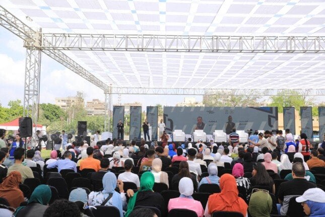 انطلاق قمة «ستارت» في الجامعات المصرية لختام أنشطة التضامن الاجتماعي
قمة «ستارت» تنطلق لمتابعة أنشطة التضامن الاجتماعي في الجامعات المصرية
بدء قمة «ستارت» لختام فعاليات وحدات التضامن الاجتماعي بالجامعات المصرية
افتتاح قمة «ستارت» لختام أنشطة وحدات التضامن الاجتماعي في مصر