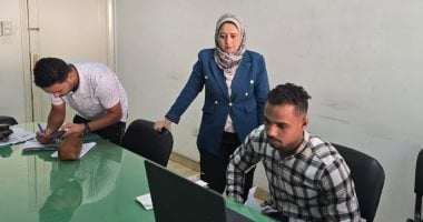 وزير العمل: بدء اختبارات المرشحين للعمل فى مجالات الزراعة بالأردن