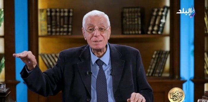 تبول يومي بمعدل لتر ونصف.. تساؤلات حول صحة الجسم! حسام موافي يوضح