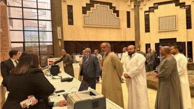 تزايد إقبال المصريين على لجان الاقتراع في الرياض وجدة خلال انتخابات الشيوخ
نحو لجان الاقتراع: المصريون في الرياض وجدة يشاركون بفاعلية في انتخابات الشيوخ
مشاركة مكثفة للمصريين في لجان اقتراع الرياض وجدة لانتخابات الشيوخ
حضور ملحوظ للمصريين بلجان الاقتراع في الرياض وجدة خلال انتخابات الشيوخ
المصريون يتوافدون على لجان الاقتراع في الرياض وجدة للانخراط في انتخابات الشيوخ