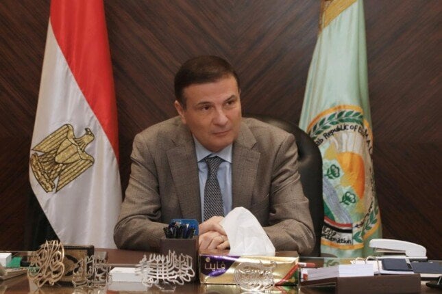 تشكيل لجنة لاختيار الفائزين بجوائز مركز البحوث الزراعية من قبل وزير الزراعة