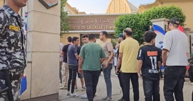 توافد المواطنين على اللجان فى قصر النيل والظاهر للتصويت فى انتخابات الشيوخ