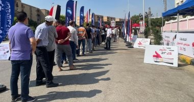 توافد الناخبين على لجان التجمع الخامس أول أيام انتخابات مجلس الشيوخ.. صور