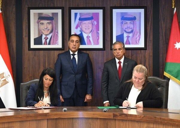 توقيع 10 وثائق تعاون بين مصر والأردن بحضور رئيسي وزراء البلدين
