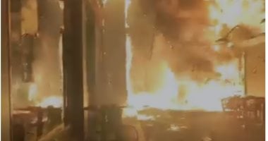 نشوب حريق هائل بعدد من المحال بشبرا الخيمة ووصول 9 سيارات إطفاء.. فيديو