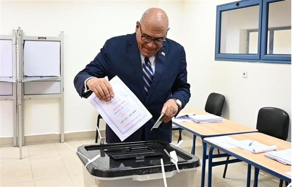 رئيس الهيئة العربية للتصنيع يشارك في انتخابات مجلس الشيوخ