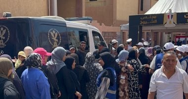 أطول طابور سيدات ثانى أيام انتخابات الشيوخ أمام لجان الأسمرات.. فيديو وصور