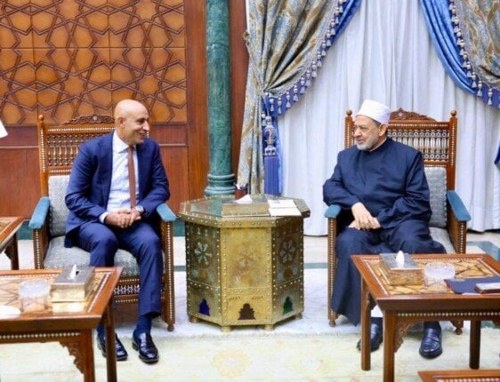 شيخ الأزهر يثمن جهود وزارة التعليم في تدريس التربية الدينية واللغة العربية