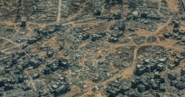 أنقاض وقبور ومشاهد تشبه نهاية العالم.. كيف تبدو غزة من السماء "صور وفيديو"