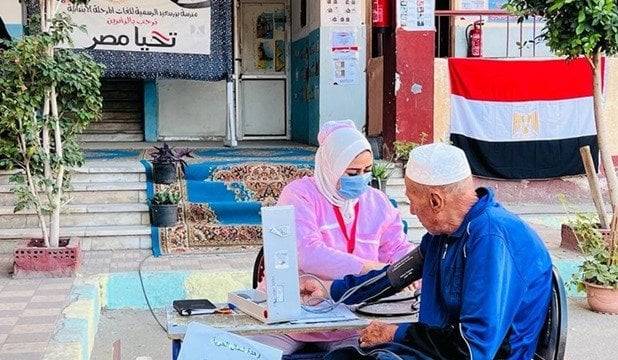 مبادرة "انتخب واطمّن" تقدم أكثر من 37 ألف خدمة صحية للناخبين