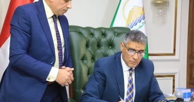 محافظ الجيزة يخفض تنسيق القبول بالثانوى العام 5 درجات ليصبح 220 درجة