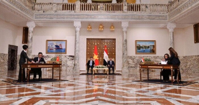 مصر وفيتنام تبرمان مذكرتي تفاهم في مجالي التنمية المحلية والاقتصادية «فيديو»