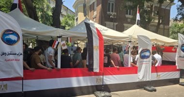 طوابير من الناخبين أمام لجان انتخابات الشيوخ بالزمالك.. صور
