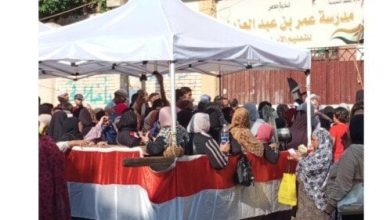 ناخبون يحتشدون أمام لجان الاقتراع في المقطم قبيل انتخابات مجلس الشيوخ