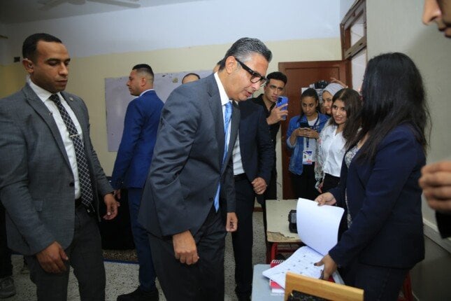 وزير التموين يدلي بصوته في انتخابات الشيوخ ويشدد: المشاركة واجب وطني