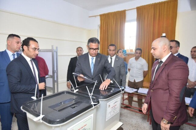 وزير التموين يشارك في انتخابات مجلس الشيوخ