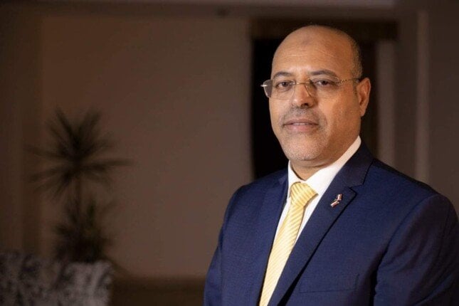 وزير العمل يؤكد: الاستقالة لا تُعتمد بدون موافقة الوزارة أو المديرية