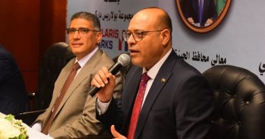وزير العمل: لن نسمح بعمالة أجنبية على أرض مصر بدون ترخيص