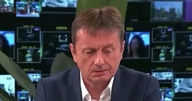 فقد النطق.. شاهد لحظة تعرض وزير صربى لسكتة دماغية خلال بث مباشر